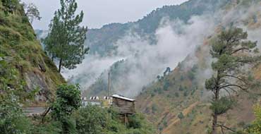 kasauli tour package by tempo traveller