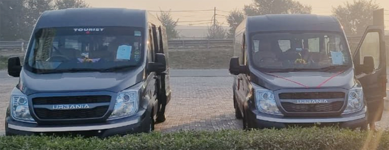 luxury force urbania van in delhi