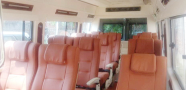 12 seater tempo traveller