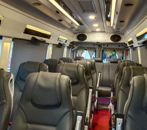 17 seater tempo traveller hire gurgaon